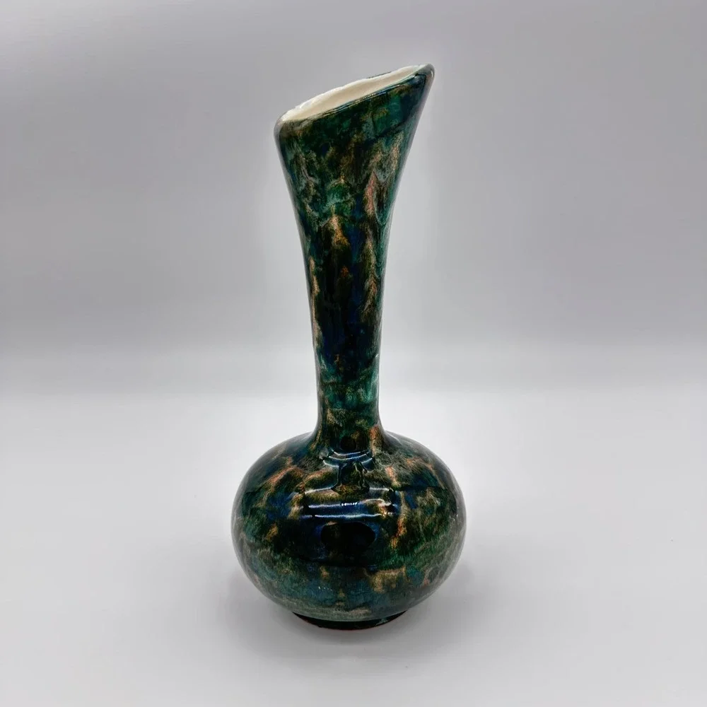 Blue Mountain Pottery Bud Vase 383 8.5